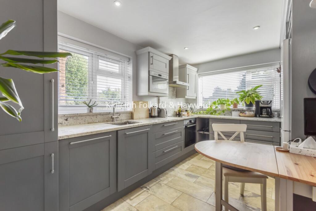 1 bed 1st Floor Flat for rent in Beckenham. From Kinleigh Folkard & Hayward - Sales - Beckenham 1 bed 1st Floor Flat for rent in Beckenham. From Kinleigh Folkard & Hayward - Sales - Beckenham