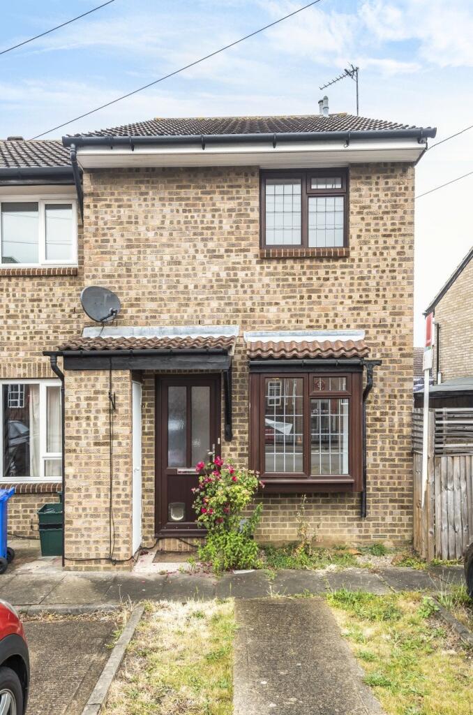 1 bed Detached for rent in Beckenham. From Kinleigh Folkard & Hayward - Sales - Beckenham