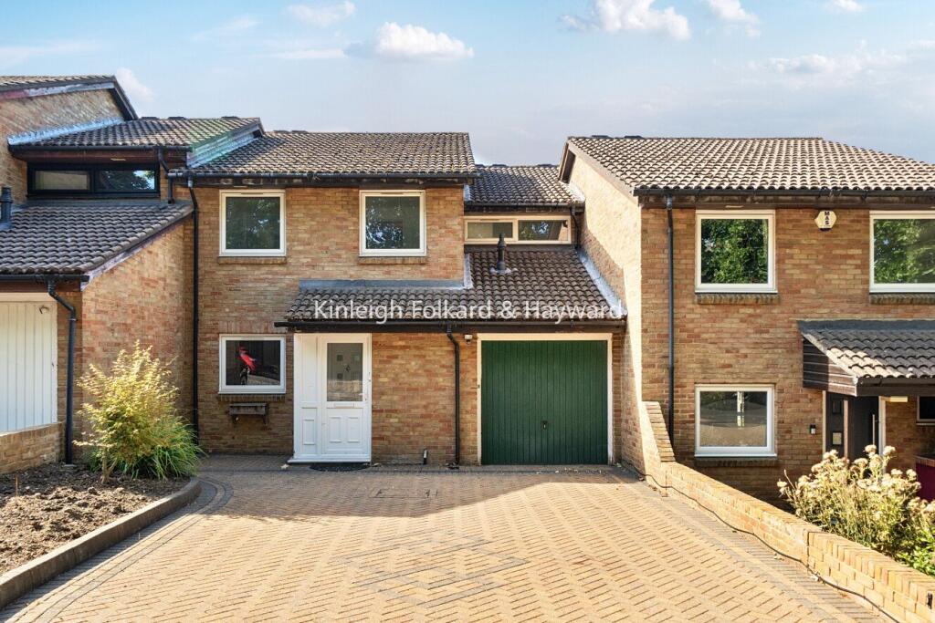 5 bed Detached for rent in Beckenham. From Kinleigh Folkard & Hayward - Sales - Beckenham 5 bed Detached for rent in Beckenham. From Kinleigh Folkard & Hayward - Sales - Beckenham