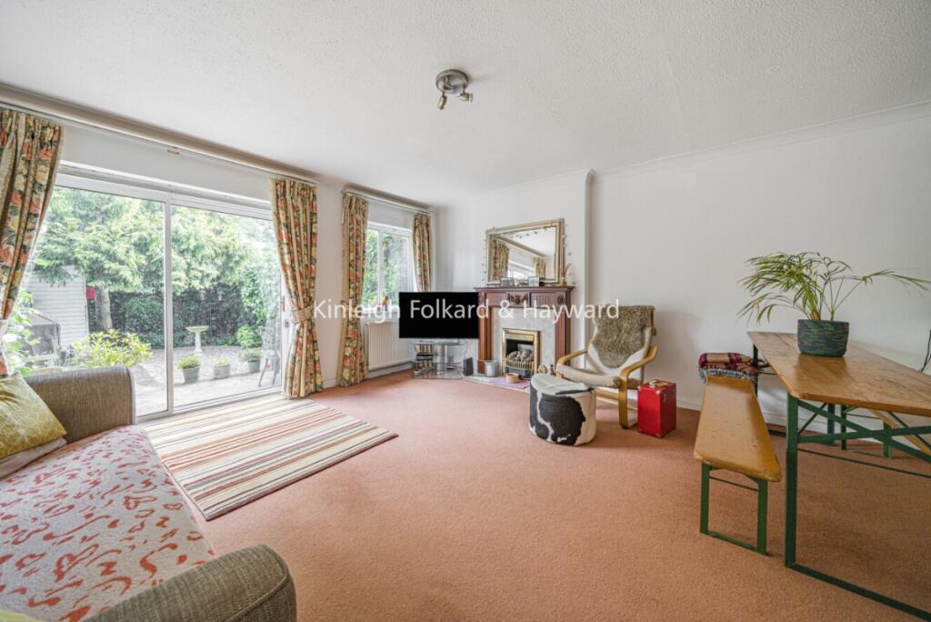 3 bed Detached for rent in Beckenham. From Kinleigh Folkard & Hayward - Sales - Beckenham
