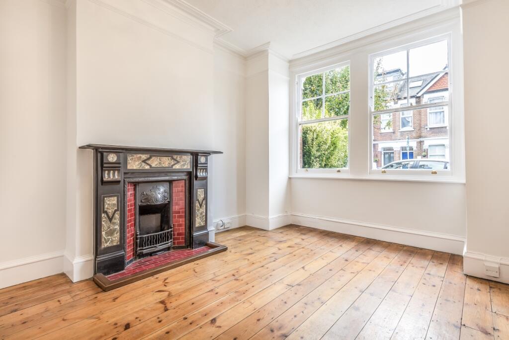 1 bed Flat for rent in Chiswick. From Kinleigh Folkard & Hayward