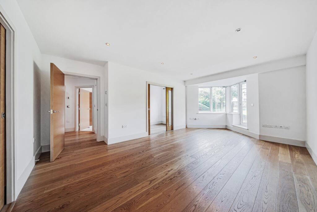 2 bed 1st Floor Flat for rent in Richmond upon Thames. From Kinleigh Folkard & Hayward - Sales - Chiswick