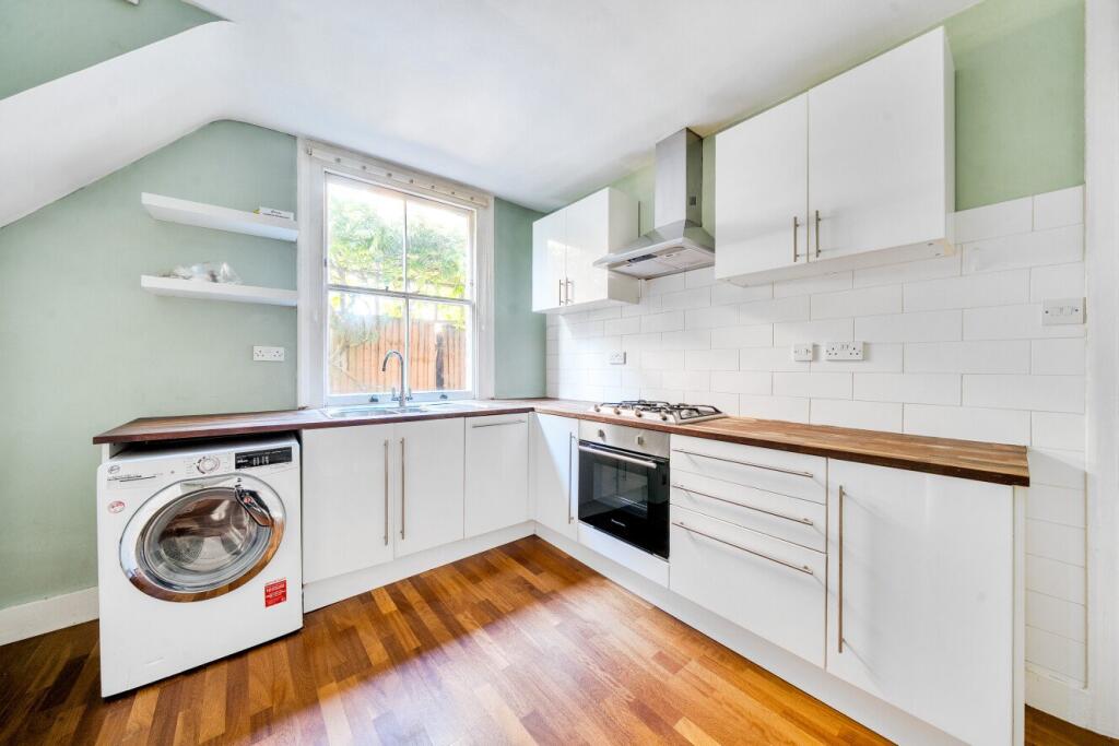 2 bed 1st Floor Flat for rent in Chiswick. From Kinleigh Folkard & Hayward - Sales - Chiswick