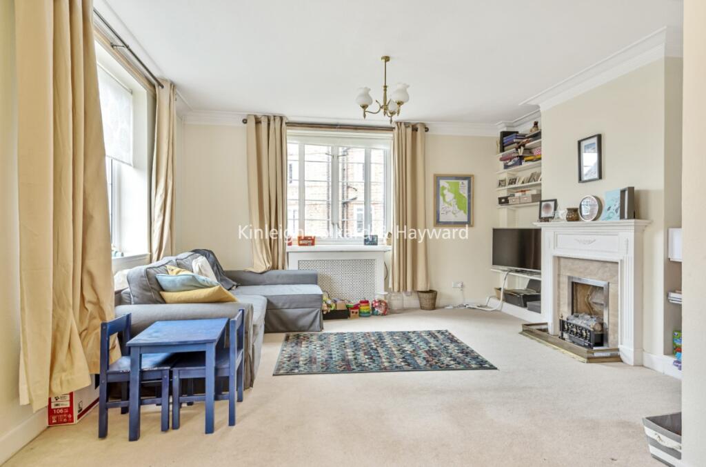 3 bed 1st Floor Flat for rent in London. From Kinleigh Folkard & Hayward - Sales - Chiswick