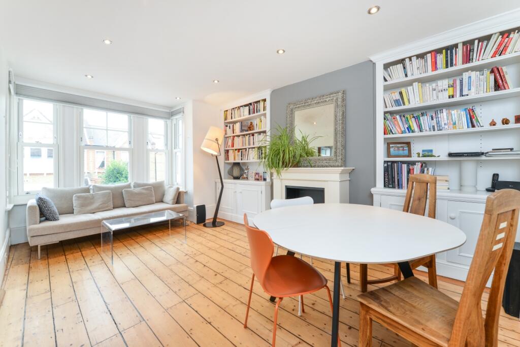 2 bed Apartment for rent in Clapham. From Kinleigh Folkard & Hayward