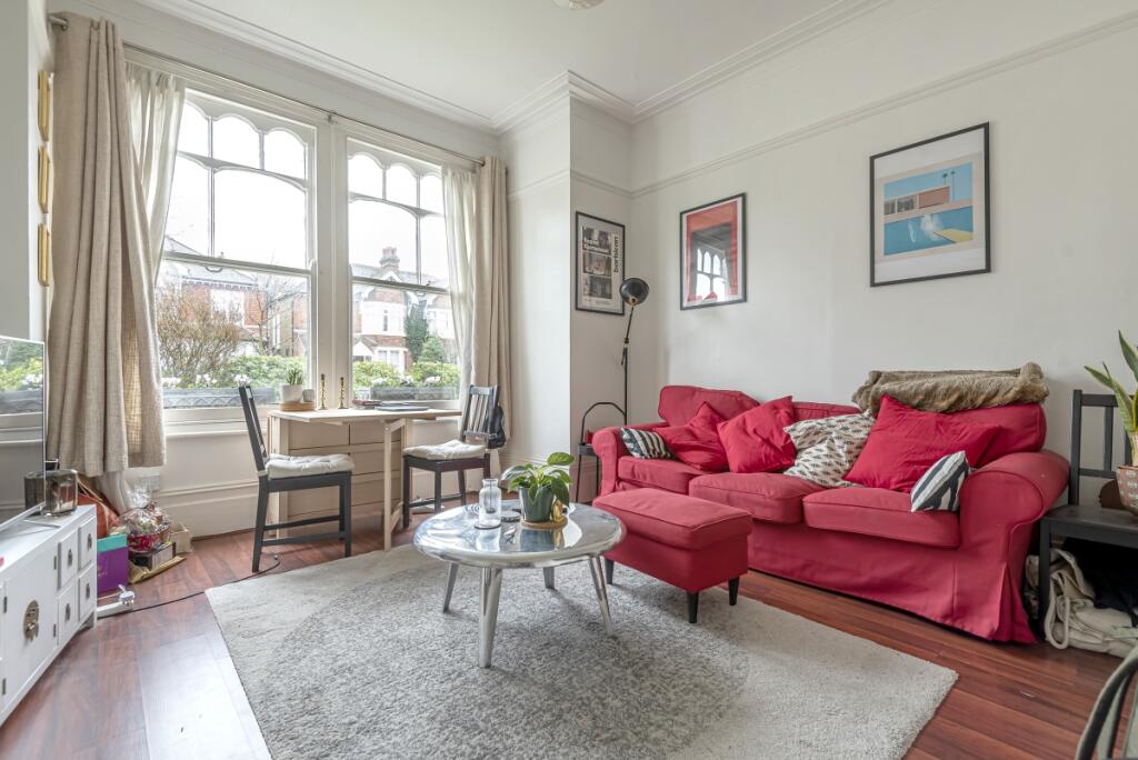 1 bed Apartment for rent in Clapham. From Kinleigh Folkard & Hayward
