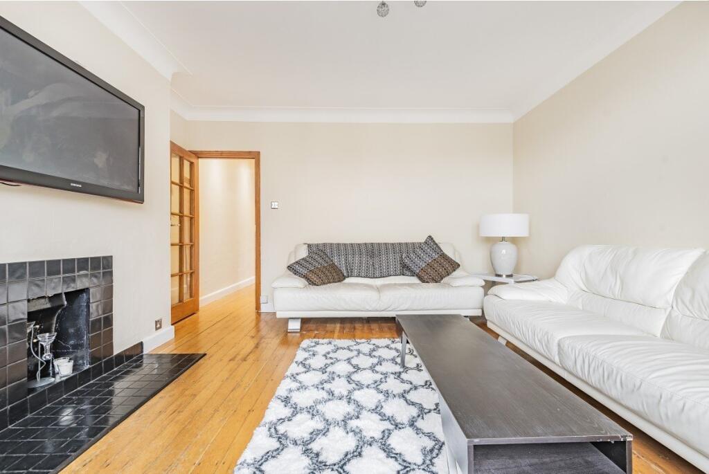 2 bed Not Specified for rent in London. From Kinleigh Folkard & Hayward - Lettings - Clapham