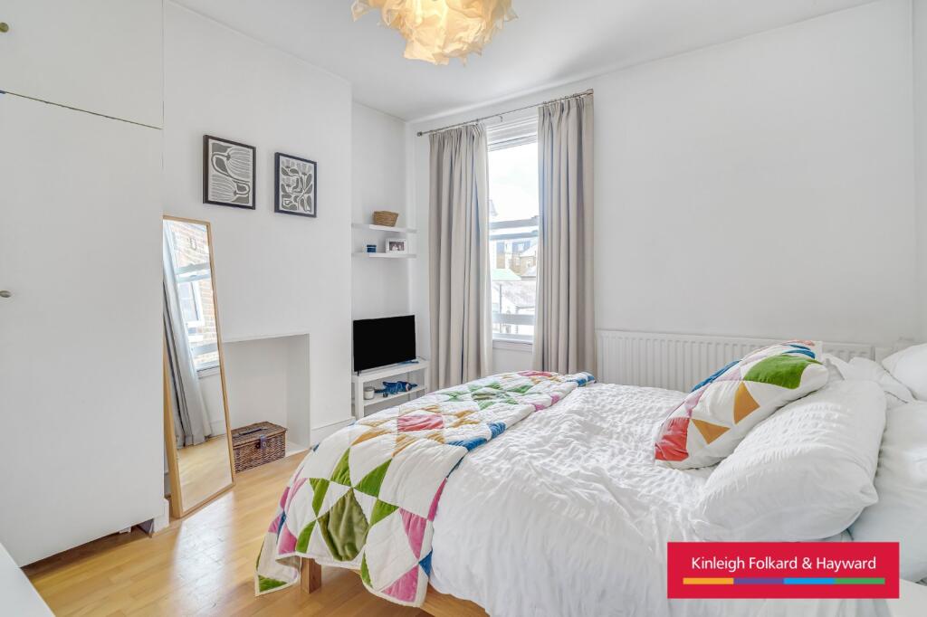 2 bed 1st Floor Flat for rent in Clapham. From Kinleigh Folkard & Hayward - Lettings - Clapham 2 bed 1st Floor Flat for rent in Clapham. From Kinleigh Folkard & Hayward - Lettings - Clapham