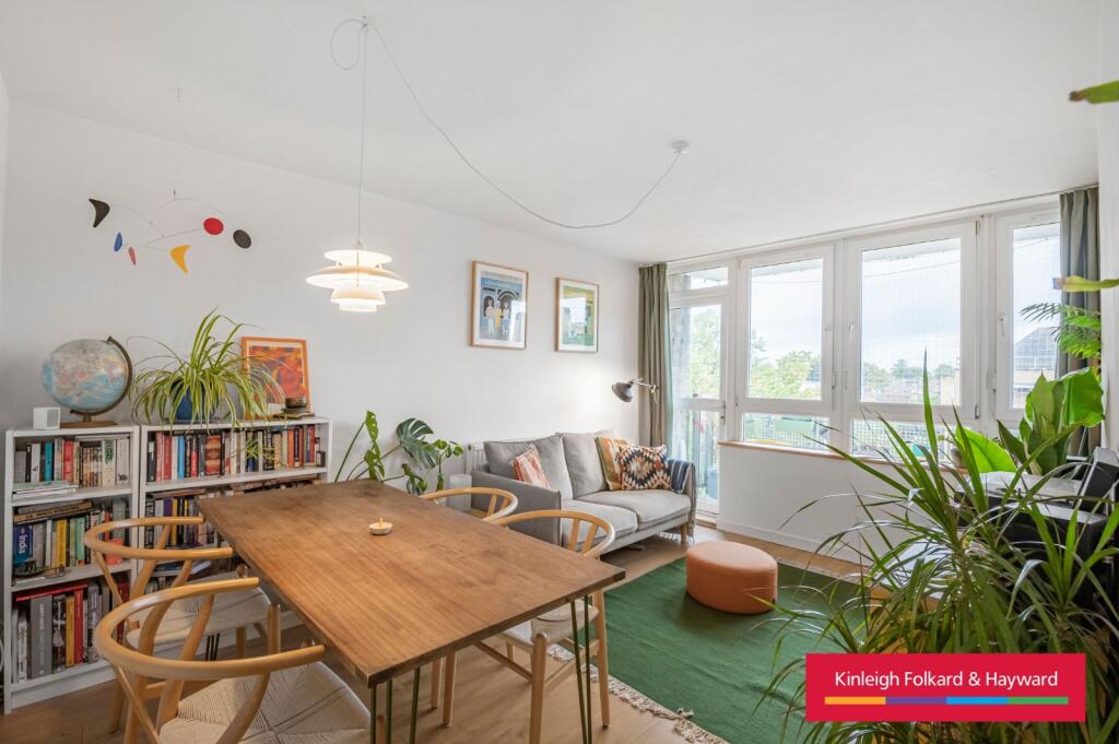 2 bed 1st Floor Flat for rent in London. From Kinleigh Folkard & Hayward - Lettings - Clapham 2 bed 1st Floor Flat for rent in London. From Kinleigh Folkard & Hayward - Lettings - Clapham