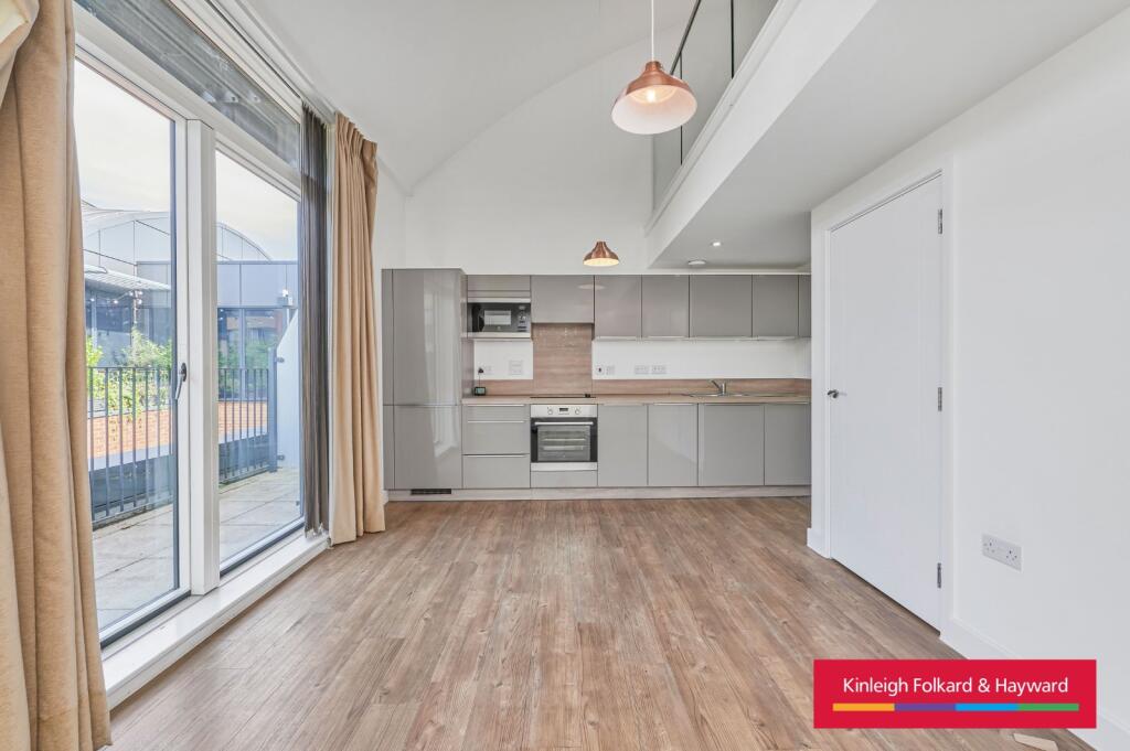 2 bed Penthouse for rent in Clapham. From Kinleigh Folkard & Hayward - Lettings - Clapham 2 bed Penthouse for rent in Clapham. From Kinleigh Folkard & Hayward - Lettings - Clapham