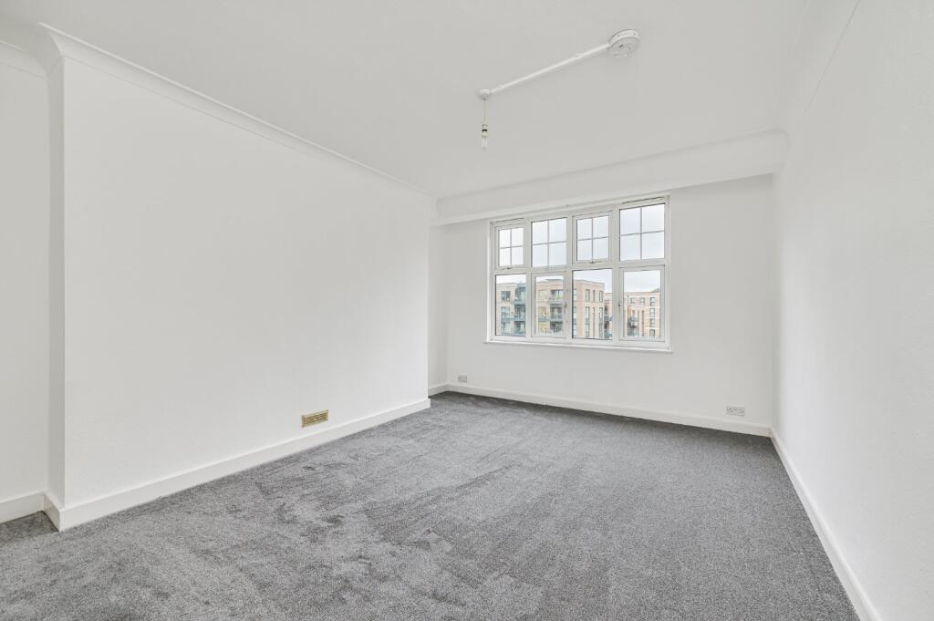 3 bed 1st Floor Flat for rent in Clapham. From Kinleigh Folkard & Hayward - Lettings - Clapham 3 bed 1st Floor Flat for rent in Clapham. From Kinleigh Folkard & Hayward - Lettings - Clapham