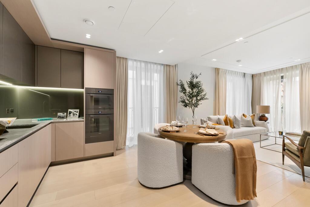 2 bed 1st Floor Flat for rent in Kensington. From Knight Frank 2 bed 1st Floor Flat for rent in Kensington. From Knight Frank