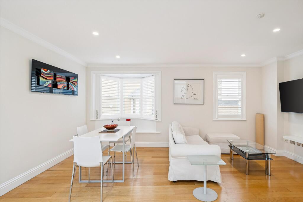 1 bed 1st Floor Flat for rent in Kensington. From Knight Frank