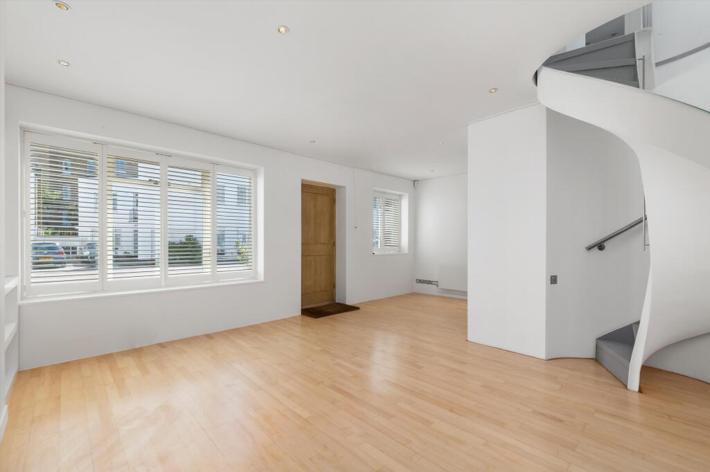 2 bed Detached for rent in London. From Knight Frank