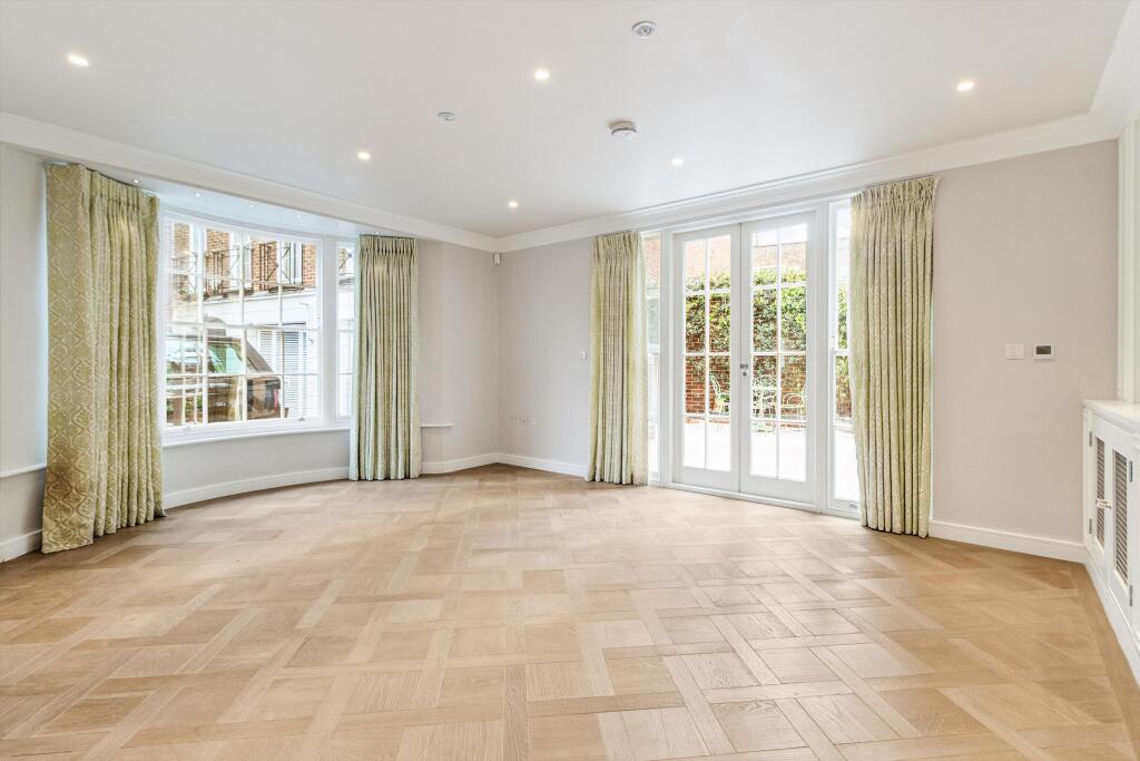 3 bed Detached for rent in London. From Knight Frank