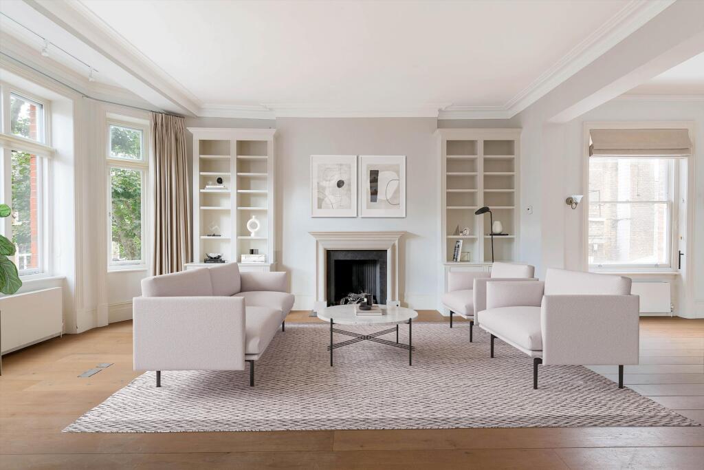 3 bed 1st Floor Flat for rent in London. From Knight Frank