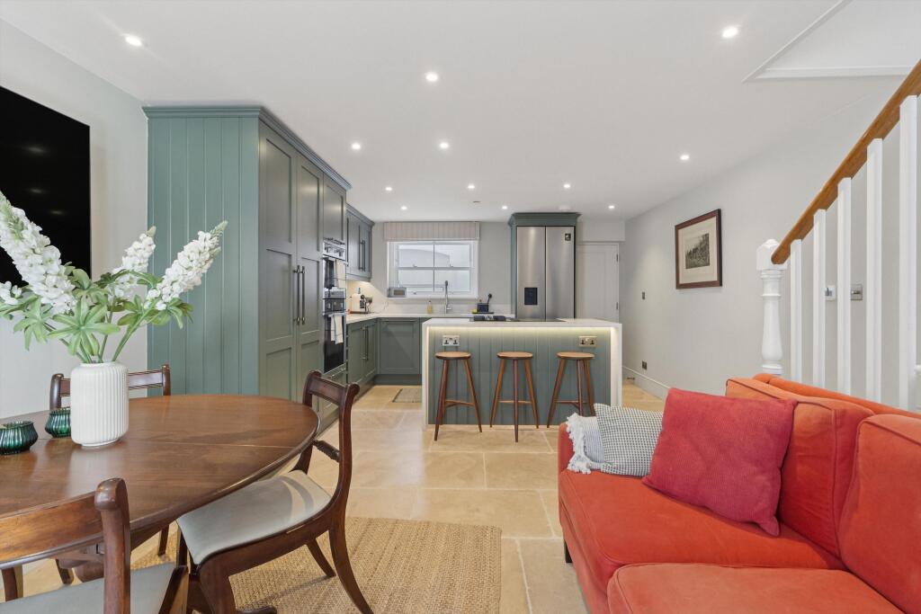3 bed Mid Terraced House for rent in Kensington. From Knight Frank