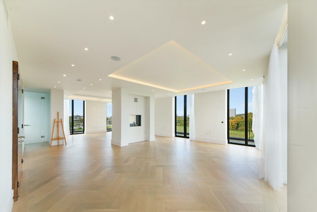 5 bed 1st Floor Flat for rent in London. From Knight Frank