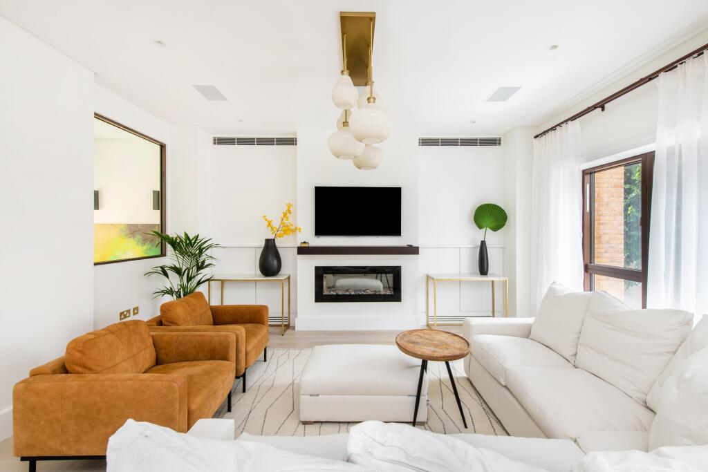 4 bed Mid Terraced House for rent in Hampstead. From Knight Frank