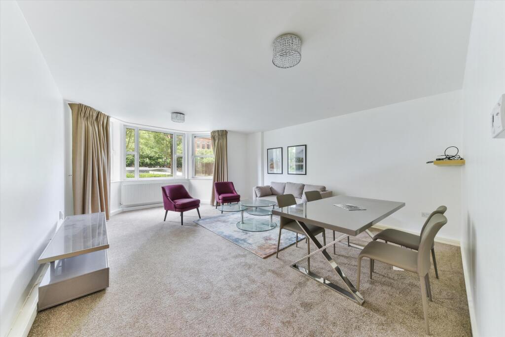 2 bed 1st Floor Flat for rent in London. From Knight Frank