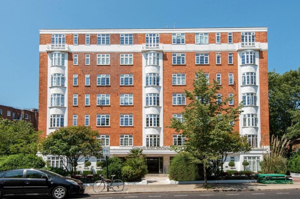 1 bed 1st Floor Flat for rent in London. From Knight Frank