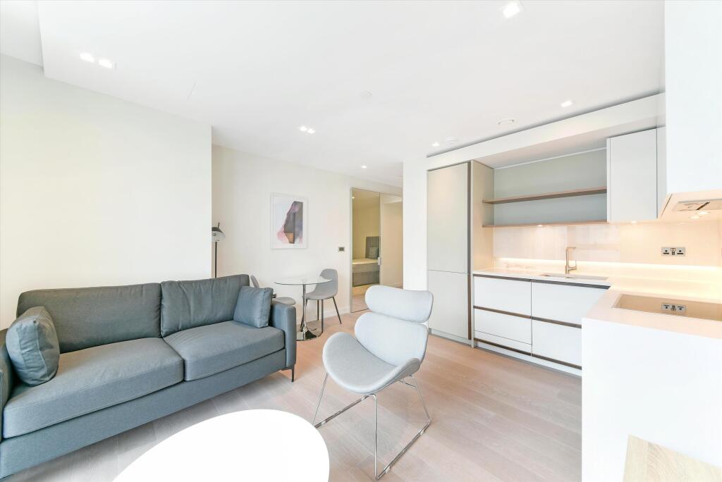 1 bed 1st Floor Flat for rent in London. From Knight Frank