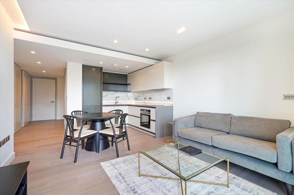 1 bed 1st Floor Flat for rent in London. From Knight Frank