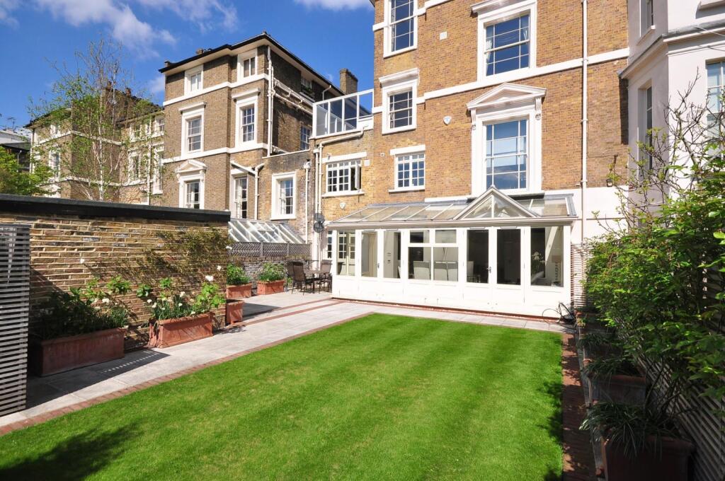 2 bed 1st Floor Flat for rent in Paddington. From Knight Frank