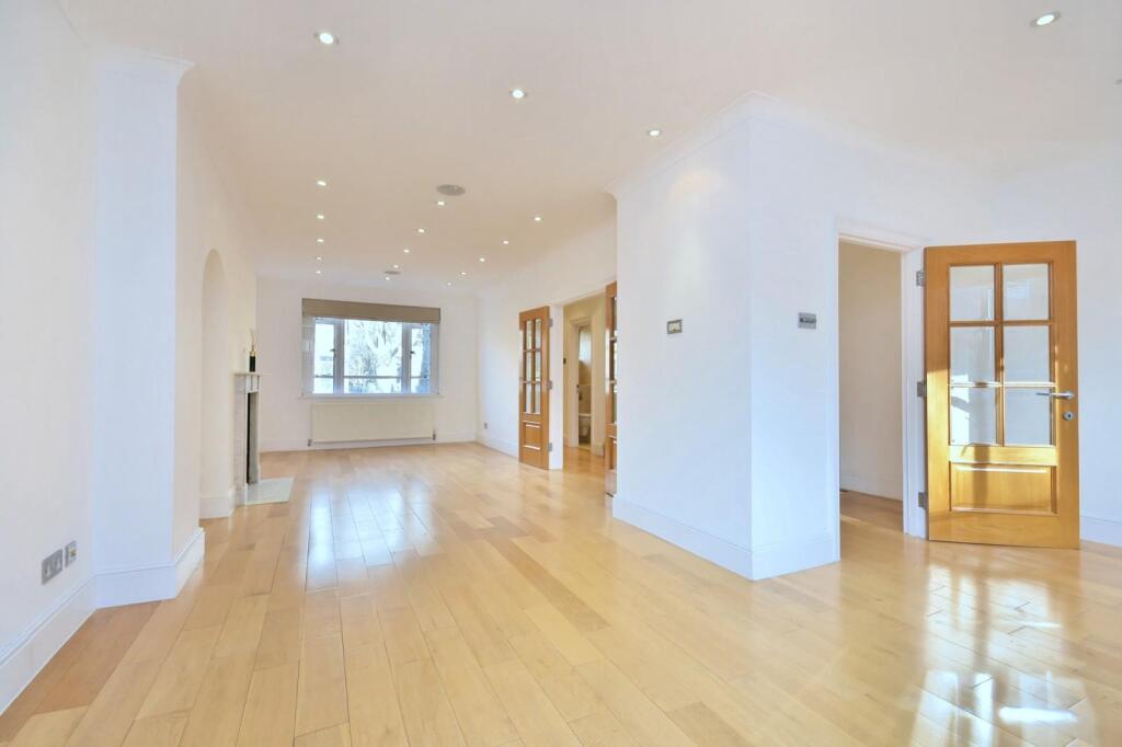 5 bed Detached for rent in Paddington. From Knight Frank