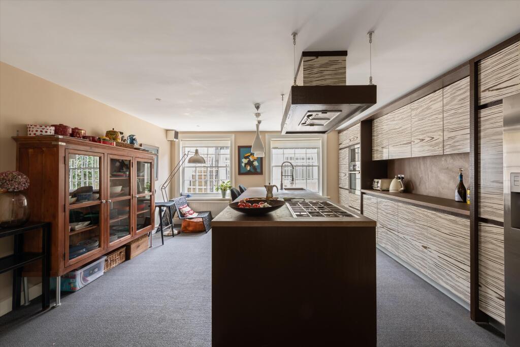 4 bed Detached for rent in London. From Knight Frank 4 bed Detached for rent in London. From Knight Frank