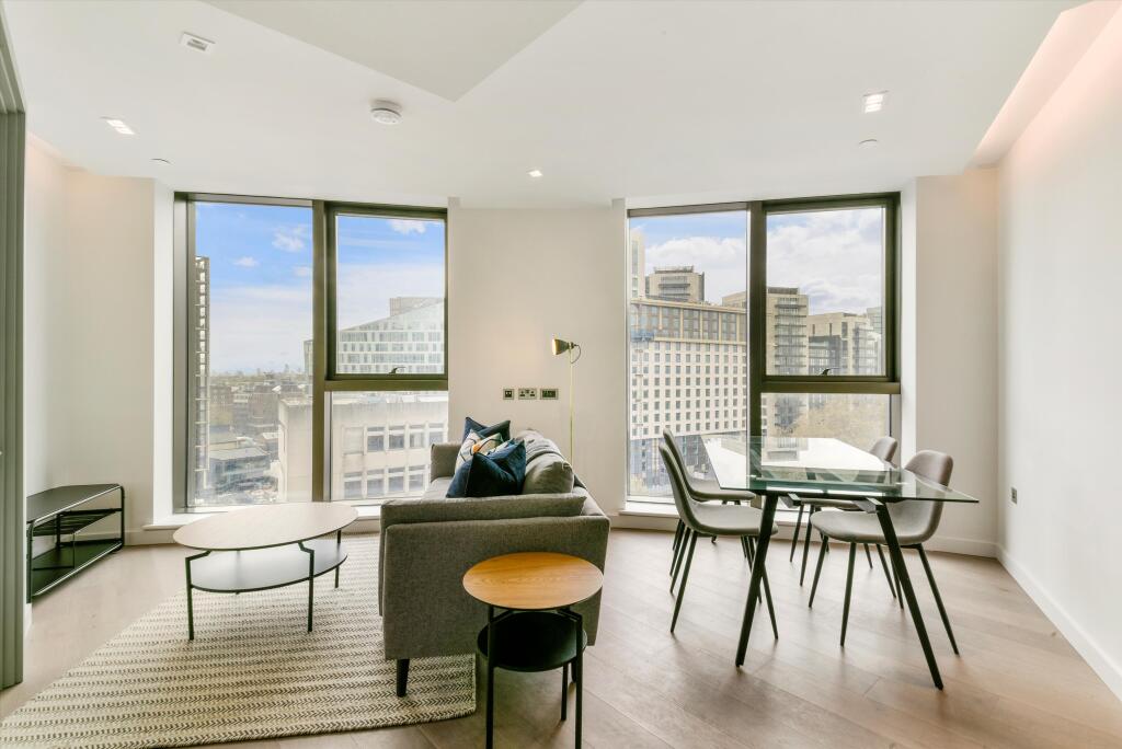 1 bed 1st Floor Flat for rent in London. From Knight Frank