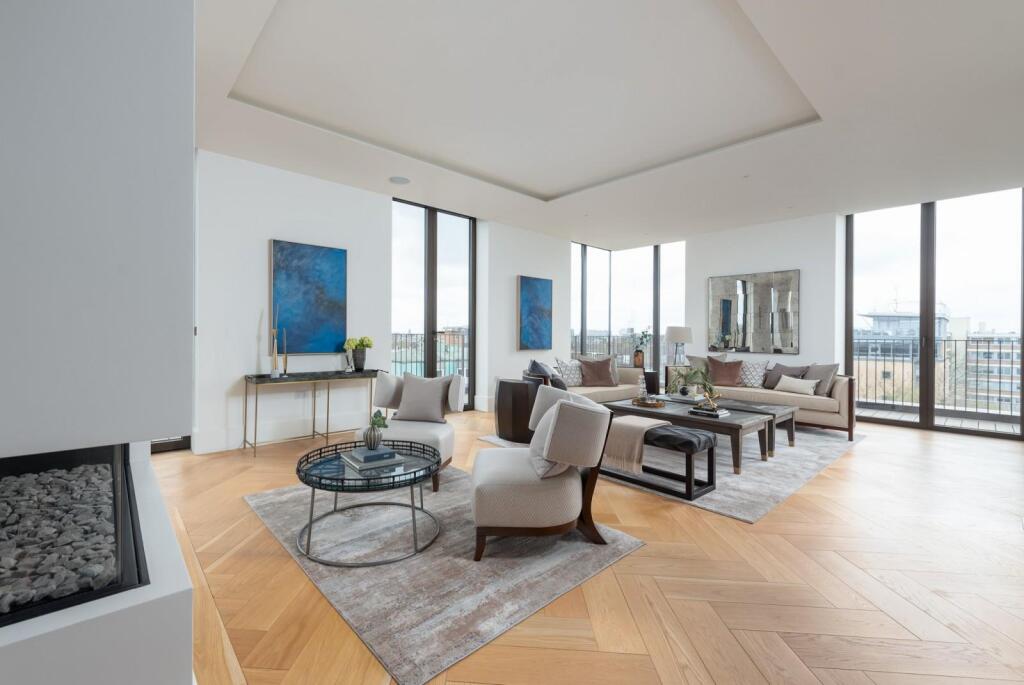 4 bed 1st Floor Flat for rent in London. From Knight Frank