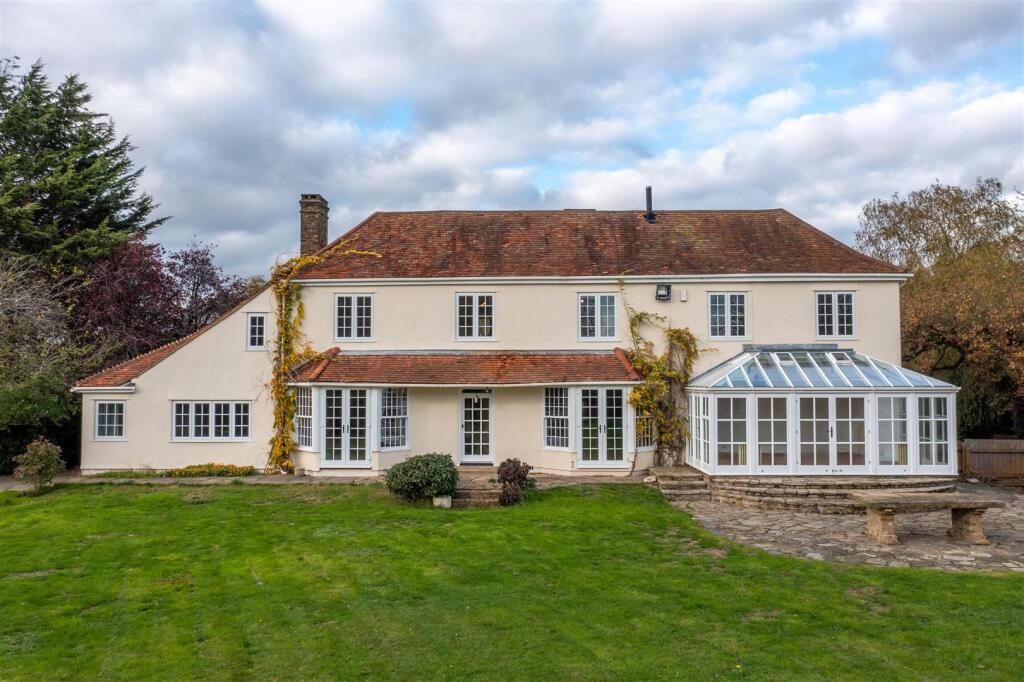 5 bed Detached for rent in Matching Tye. From Geoffrey Matthew Estates - Old Harlow