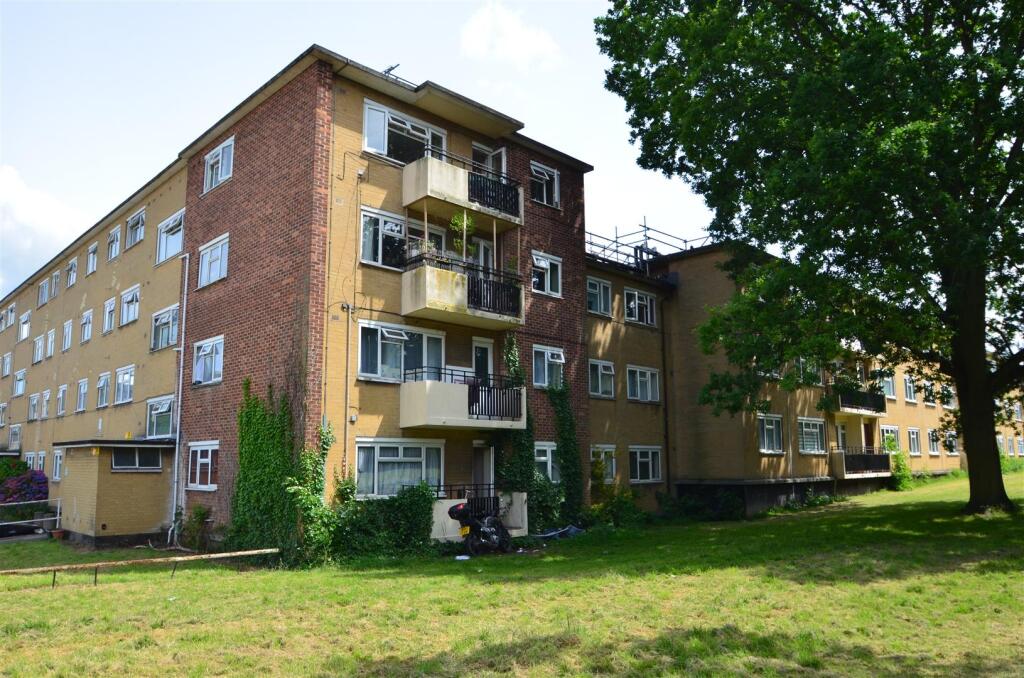 1 bed 1st Floor Flat for rent in Gilston. From Geoffrey Matthew Estates - Old Harlow