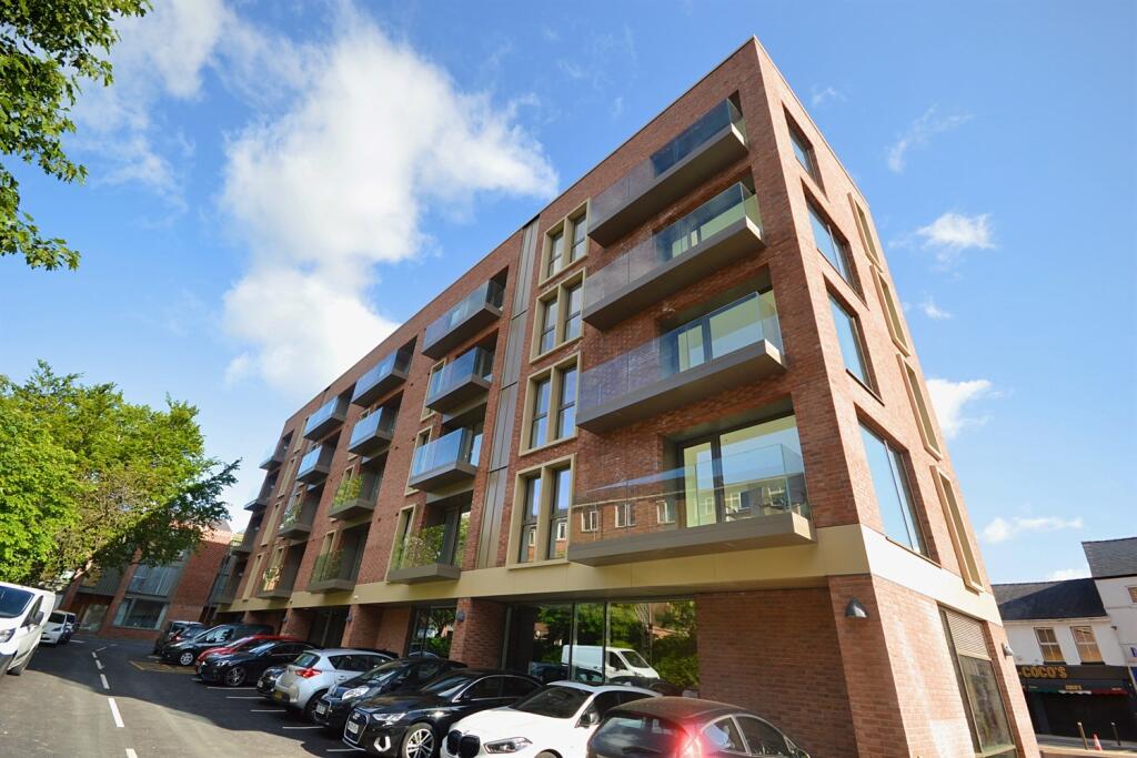 2 bed Apartment for rent in Altrincham. From Gascoigne Halman - Altrincham