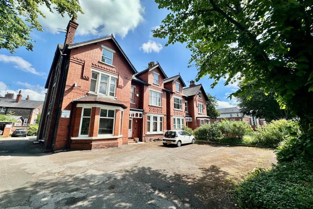4 bed Apartment for rent in Altrincham. From Gascoigne Halman - Altrincham 4 bed Apartment for rent in Altrincham. From Gascoigne Halman - Altrincham
