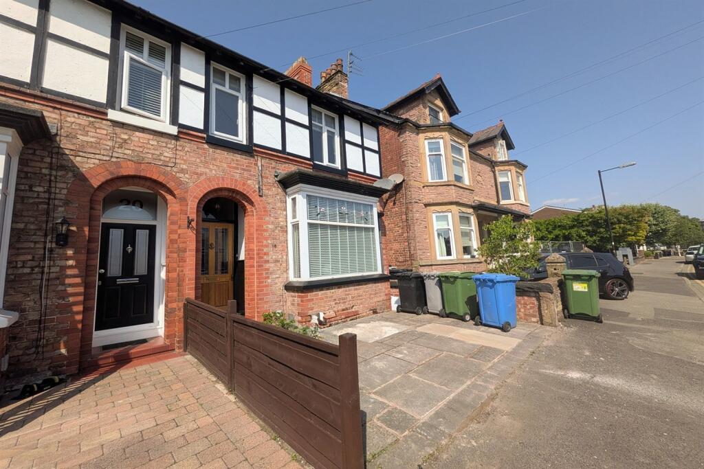 3 bed End of Terrace for rent in Altrincham. From Gascoigne Halman - Altrincham