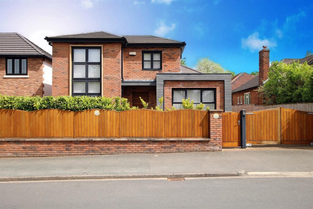 4 bed Detached for rent in Ashley. From Gascoigne Halman - Altrincham 4 bed Detached for rent in Ashley. From Gascoigne Halman - Altrincham
