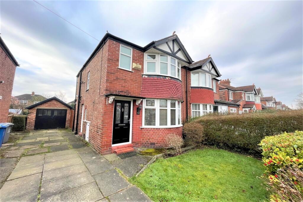 2 bed Semi Detached for rent in Altrincham. From Gascoigne Halman - Altrincham 2 bed Semi Detached for rent in Altrincham. From Gascoigne Halman - Altrincham