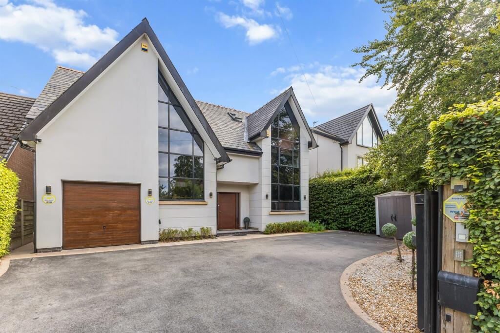 5 bed Detached for rent in Ashley. From Gascoigne Halman - Altrincham