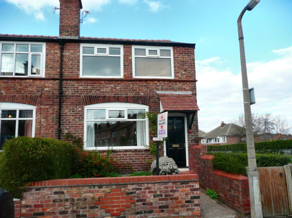 2 bed Mid Terraced House for rent in Altrincham. From Gascoigne Halman - Altrincham