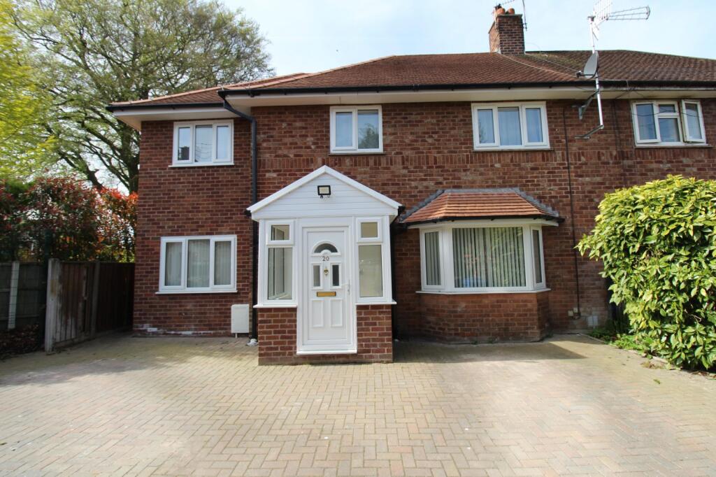 4 bed Semi Detached for rent in Hale. From Gascoigne Halman - Altrincham 4 bed Semi Detached for rent in Hale. From Gascoigne Halman - Altrincham