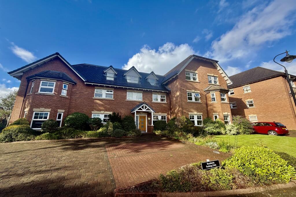2 bed Apartment for rent in Altrincham. From Gascoigne Halman - Altrincham 2 bed Apartment for rent in Altrincham. From Gascoigne Halman - Altrincham