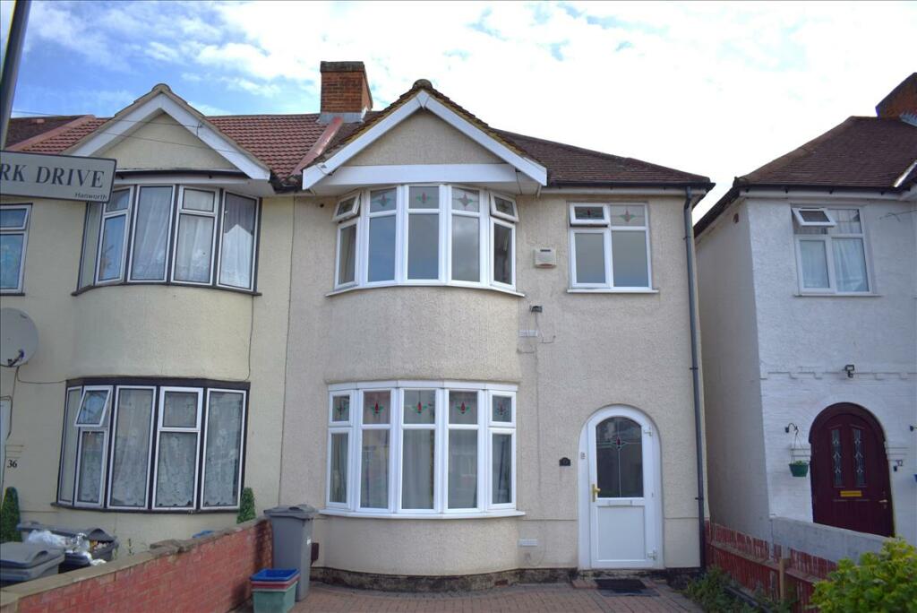3 bed Mid Terraced House for rent in Feltham. From Forest Estate Agents - Feltham