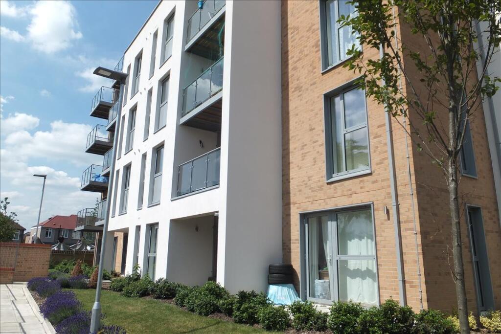1 bed 1st Floor Flat for rent in Feltham. From Forest Estate Agents - Feltham