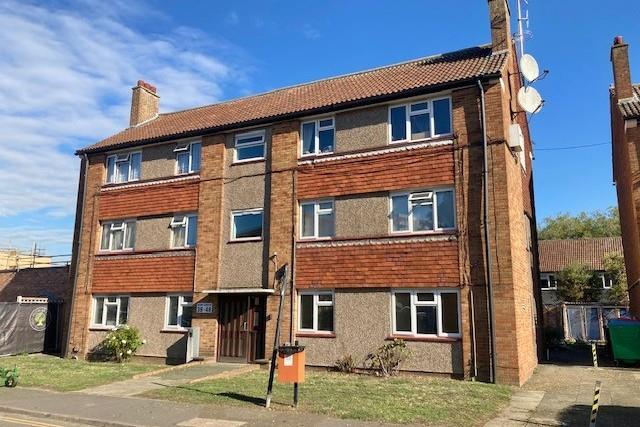 1 bed 1st Floor Flat for rent in Feltham. From Forest Estate Agents - Feltham