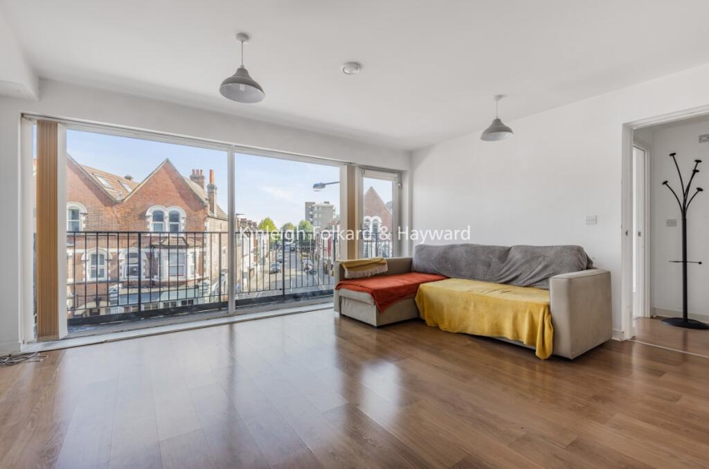 1 bed 1st Floor Flat for rent in London. From Kinleigh Folkard & Hayward - Sales - Tooting