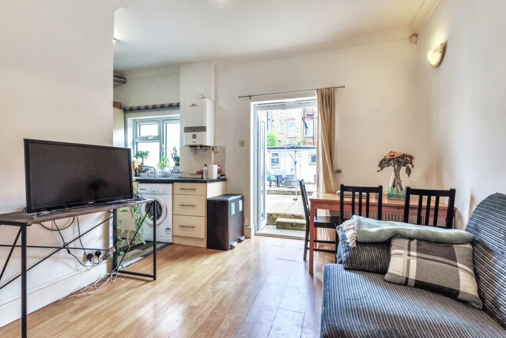 3 bed Detached for rent in London. From Kinleigh Folkard & Hayward - Sales - Tooting