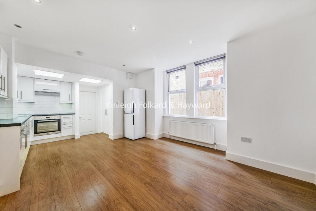 2 bed 1st Floor Flat for rent in Merton. From Kinleigh Folkard & Hayward - Sales - Tooting
