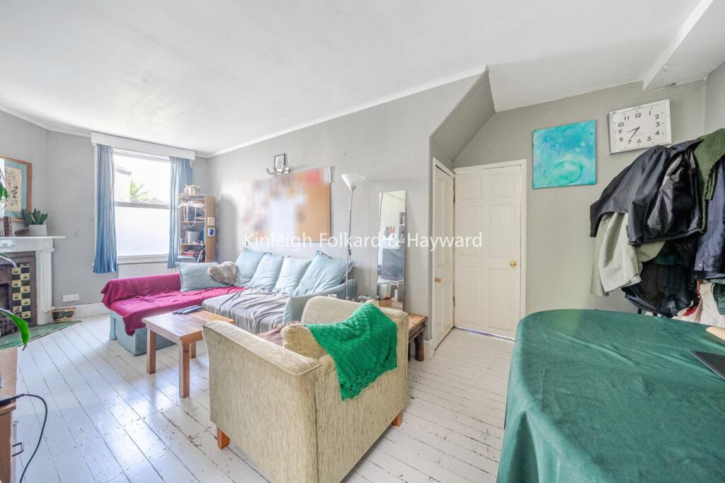 2 bed 1st Floor Flat for rent in Merton. From Kinleigh Folkard & Hayward - Sales - Tooting